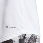 Detalle de la camiseta Adidas