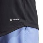 Detalle de la camiseta Club 3 Bandas Negra de Adidas