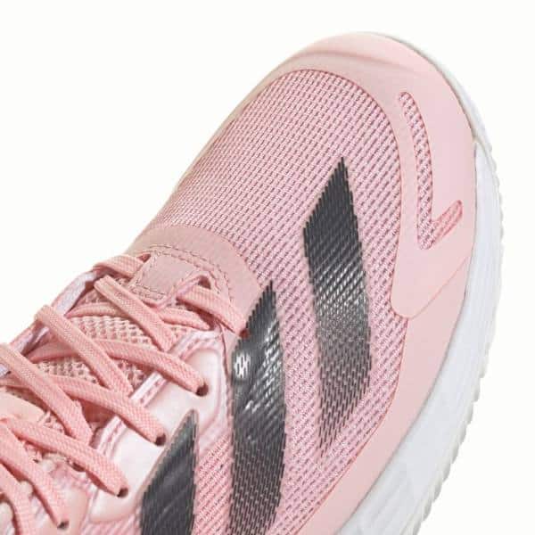 Detalle de las zapatillas Defiant Speed Woman de Adidas