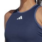 Detalle de la camiseta de tirantes Adidas Club Maruni
