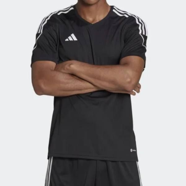 Camiseta Negra Adidas Tiro 23