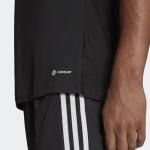 Detalle de la camiseta Adidas Tiro 23 Negra