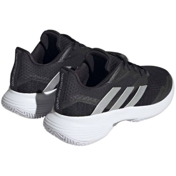 Detalle de las Zapatillas Adidas CourtJam Control W Negras