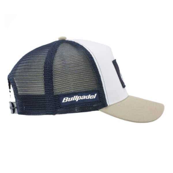 Gorra de color blanco de Bullpadel