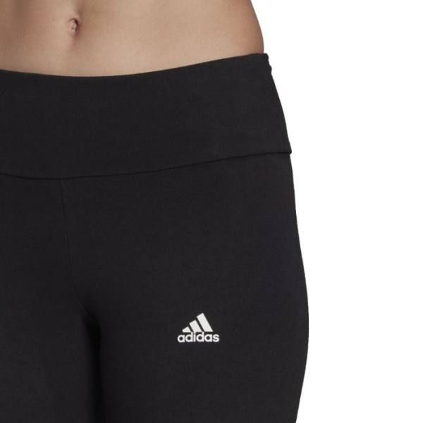 Detalles de las mallas Adidas