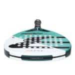 Detalle de la Pala Bullpadel Hack Junior