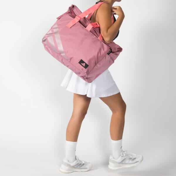 Detalle del Bolso Adidas Weekend Pink 2026