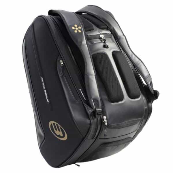 Paletero negro de Bullpadel de Premier Padel