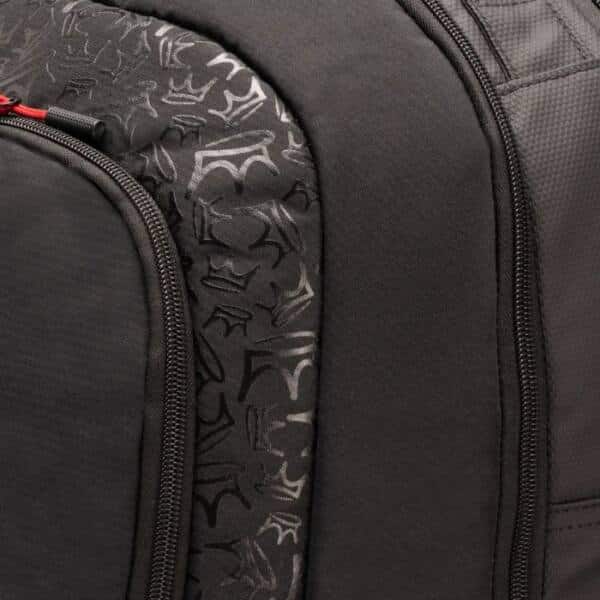 Detalle de la Mochila de Arturo Coello Pro X HEAD