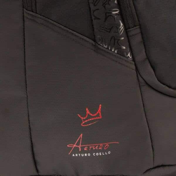 Firma de la Mochila de Arturo Coello Pro X HEAD