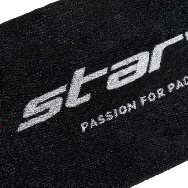 Toalla StarVie en color negro para pádel