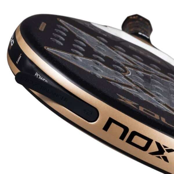 Detalle de la Pala Nox At10 18K Alum 2026