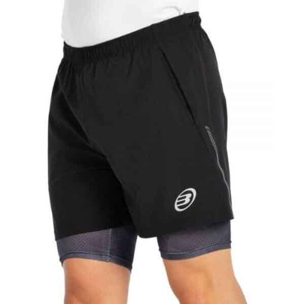 Pantalón corto de pádel en color negro Bullpadel Manzan