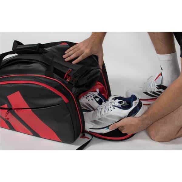 Compartimento para calzado del Paletero Adidas Multigame Red