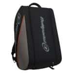 Paletero Bullpadel Advance Negro/Naranja BPP26014