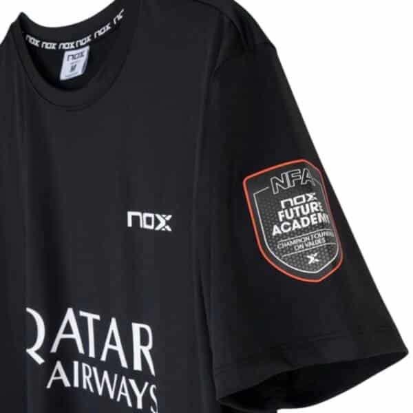 Detalle de la Camiseta NOX AT10 Oficial Agustín Tapia Negra