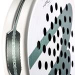 Detalle de la Pala Bullpadel Hack 04 Premier Padel 2026