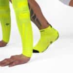 Detalle de los Calcetines Floky GRF Short Amarillo Flúor