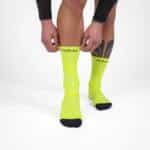 Detalle de los Calcetines Floky GRF Medium Amarillo Flúor