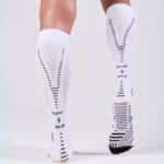 Detalle de los Calcetines Floky Run Up Long Blancos