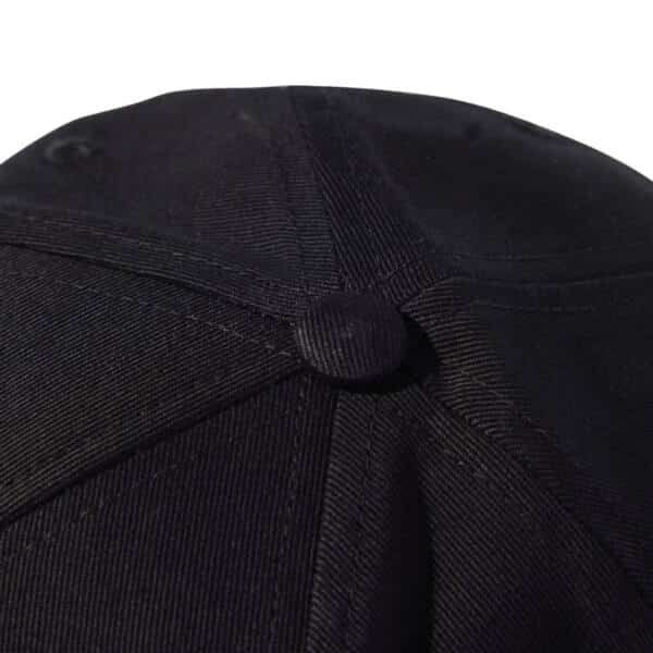Detalle de la Gorra Adidas Baseball New Logo Negra