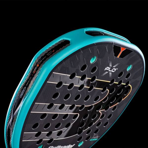 Detalle de la Pala Bullpadel XPLO 2027