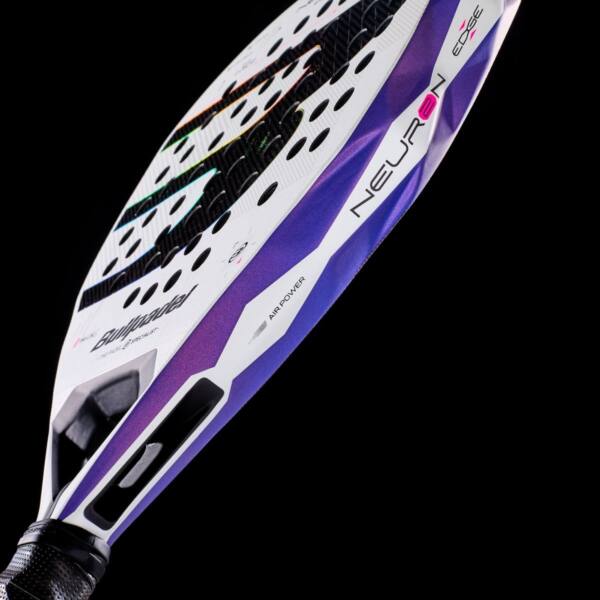 Detalle de la Pala Bullpadel Neuron 02 Edge 2027